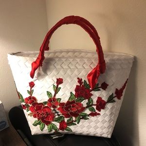 Meet your Posher, Ina